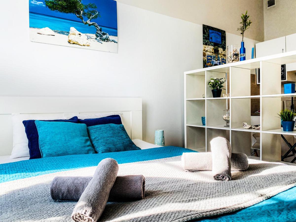 Next To Wawel Castle, Vistula River & Old Town Cracow Apartment *