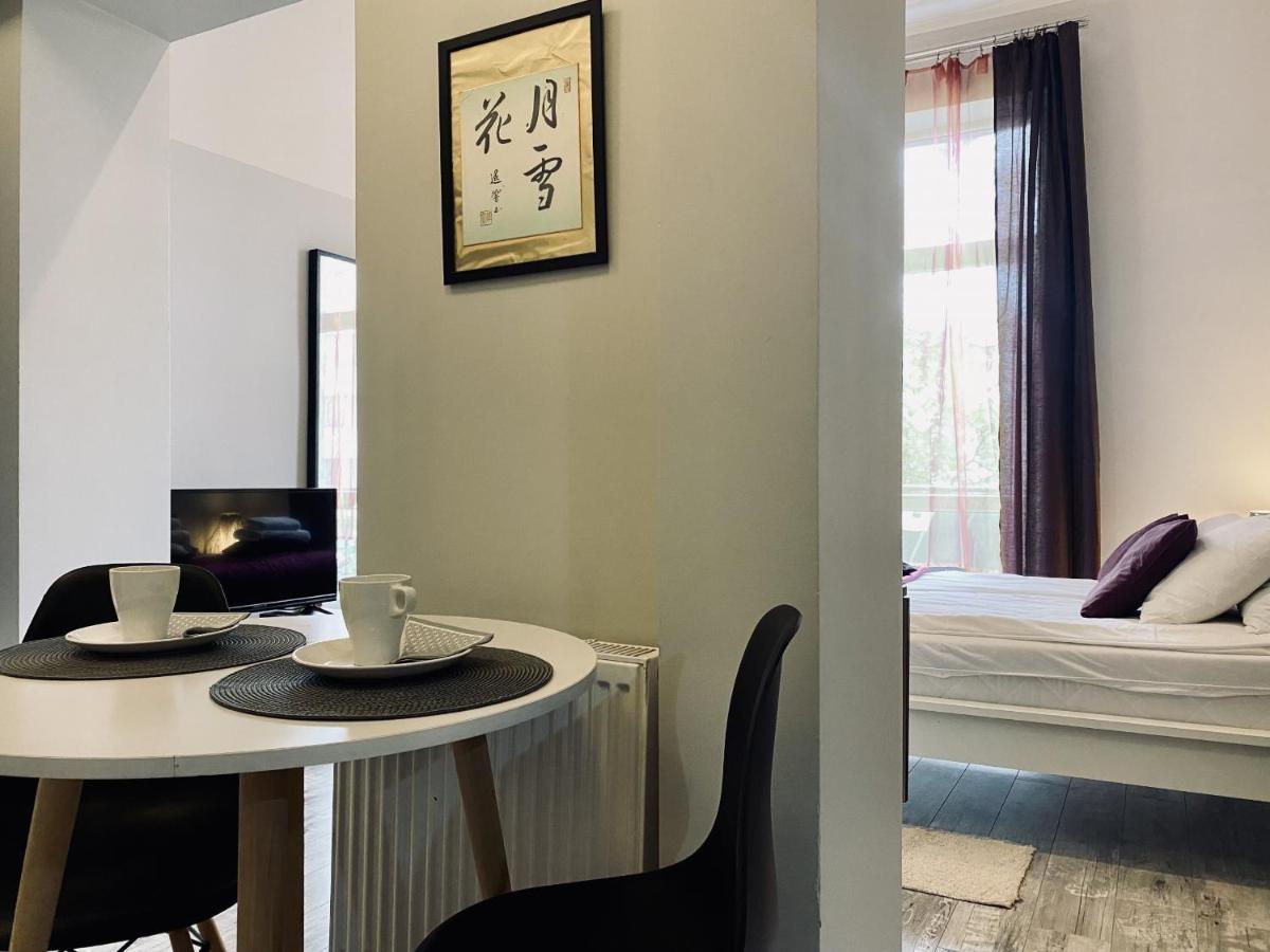 Apartment Next To Wawel Castle, Vistula River & Old Town Cracow